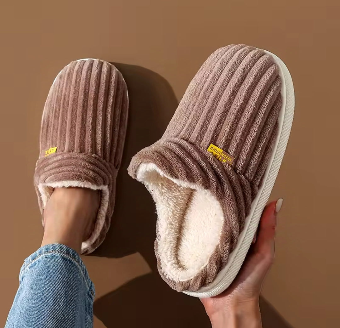 COMFORT SLIPPERS OPEN