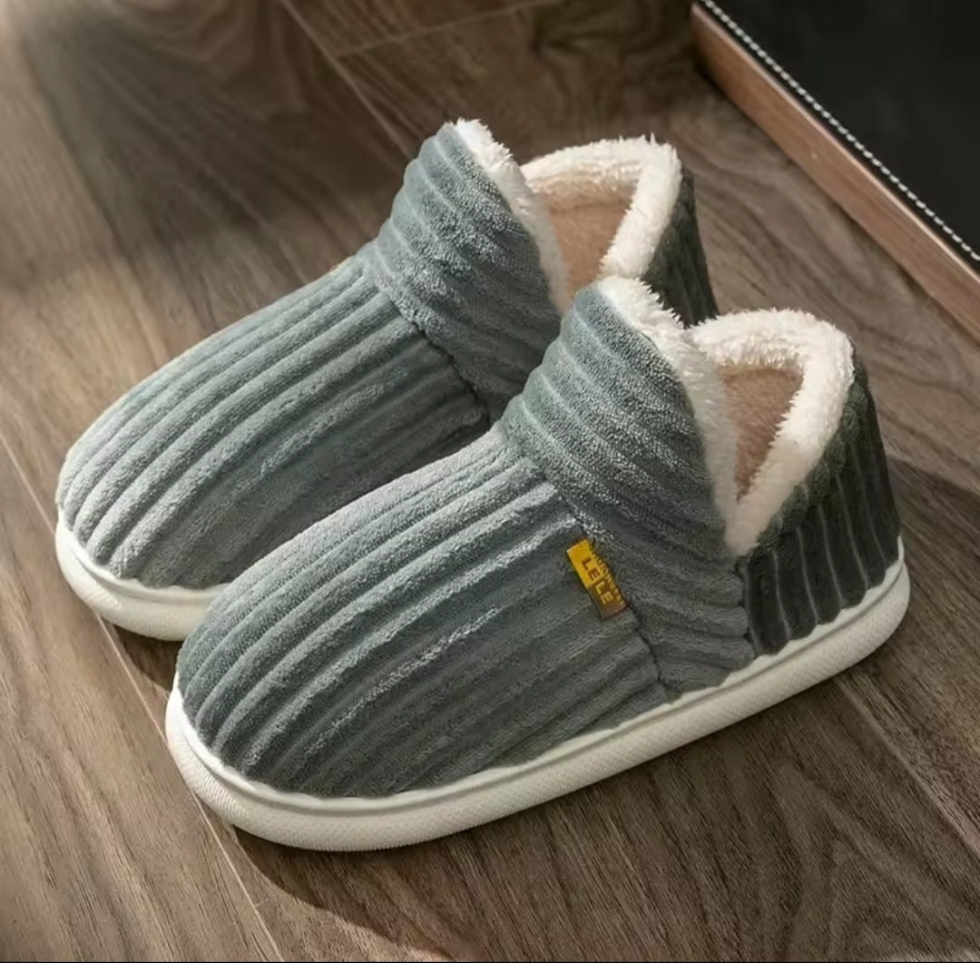 COMFORT SLIPPERS